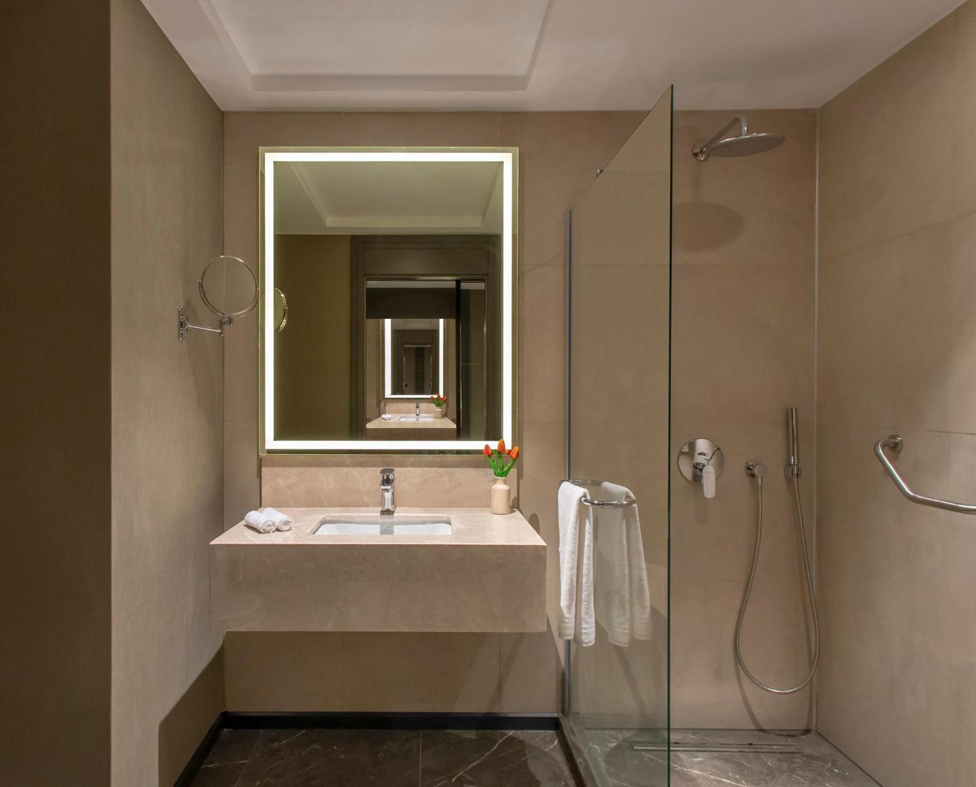 Отель Movenpick Диярбакыр Экстерьер фото